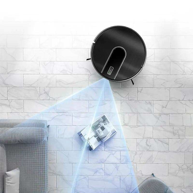 AreoBot N7S Roboterstaubsauger auf Fliesenboden mit Teppich und Stuhl im Vordergrund
