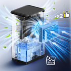 Klarer Wasserfilter mit blauer Flüssigkeit und schwarzem Deckel auf hellgrauem Hintergrund