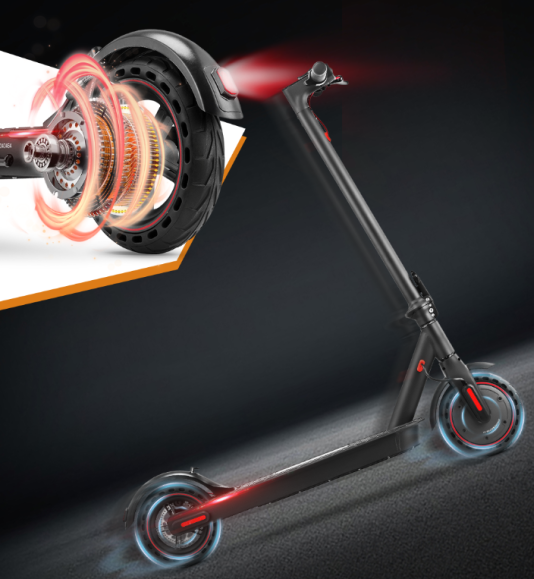 LynorHome Elektroroller mit Nahaufnahme des Motors vor dunklem Hintergrund