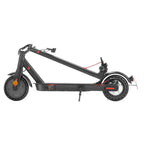 Schwarzer LynorHome E9 E-Scooter mit Straßenzulassung auf weißem Hintergrund